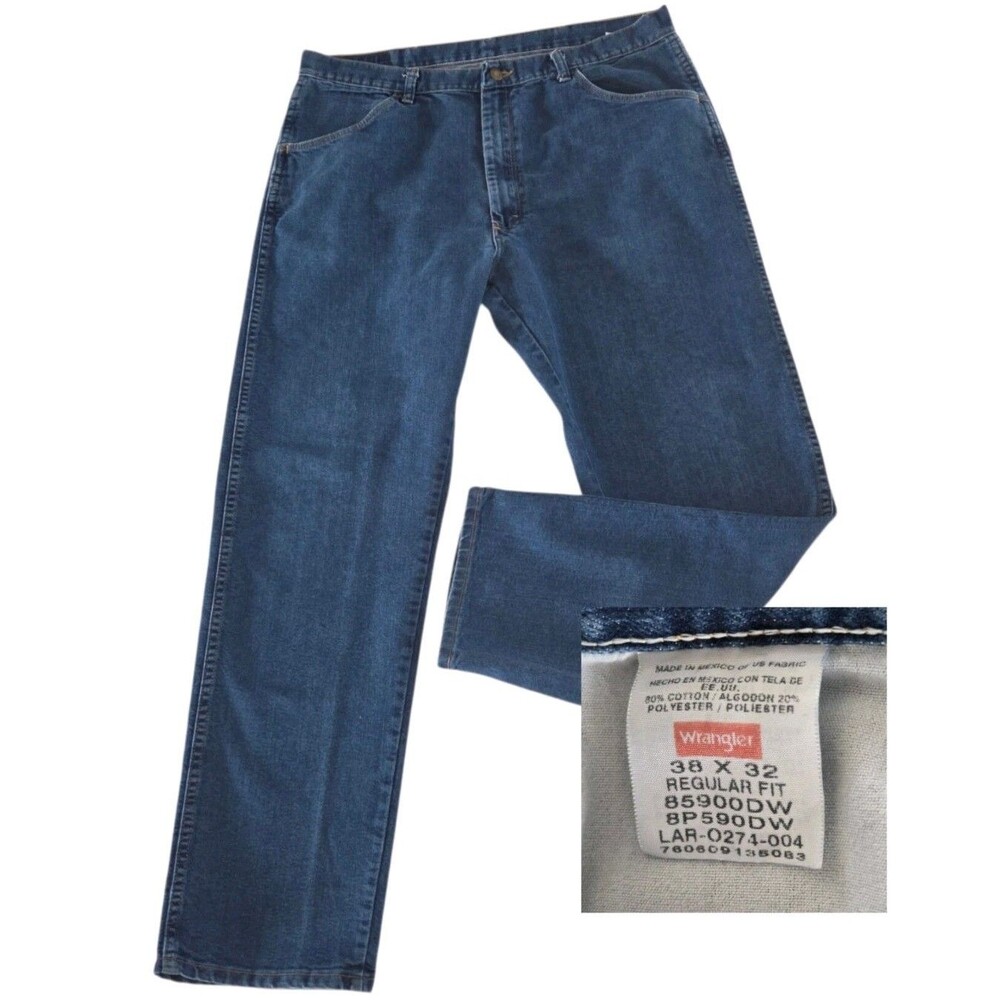 Wrangler Authentic Blue Size 38X32 Regular Fit Straight Leg Denim Jeans